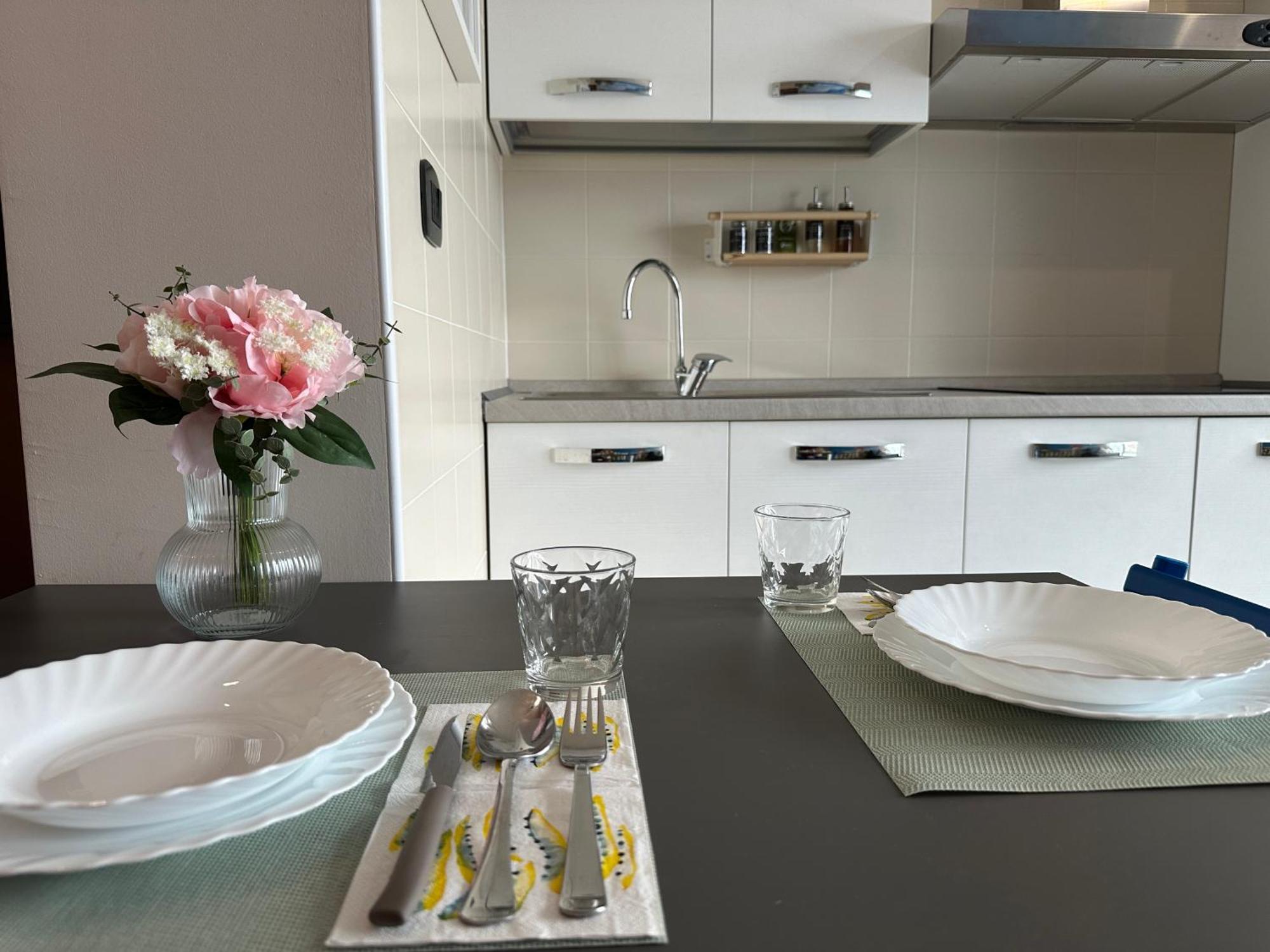 Il Gabbiano Savona "Luxury House" - Wifi, Parking, Shopping Center Apartment Luaran gambar