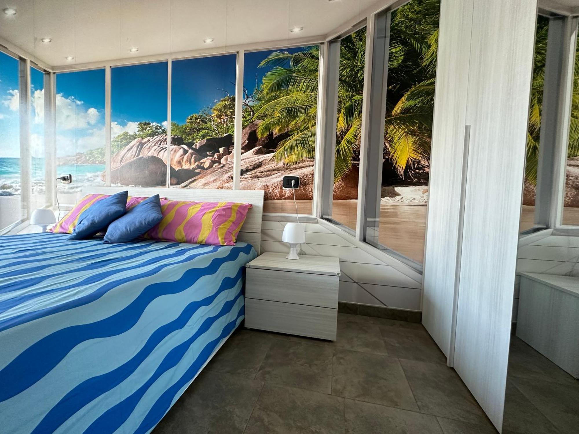 Il Gabbiano Savona "Luxury House" - Wifi, Parking, Shopping Center Apartment Luaran gambar