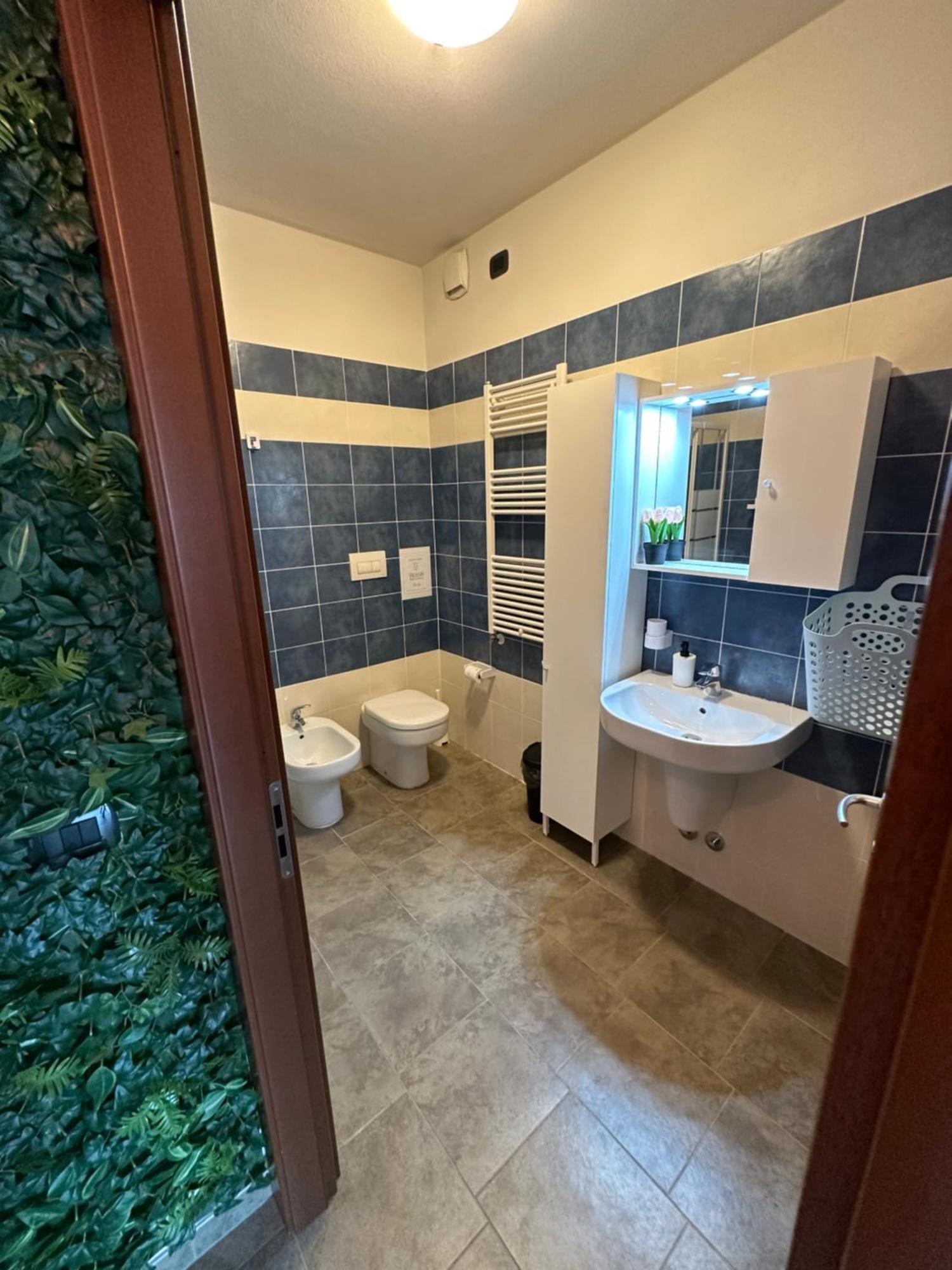 Il Gabbiano Savona "Luxury House" - Wifi, Parking, Shopping Center Apartment Luaran gambar